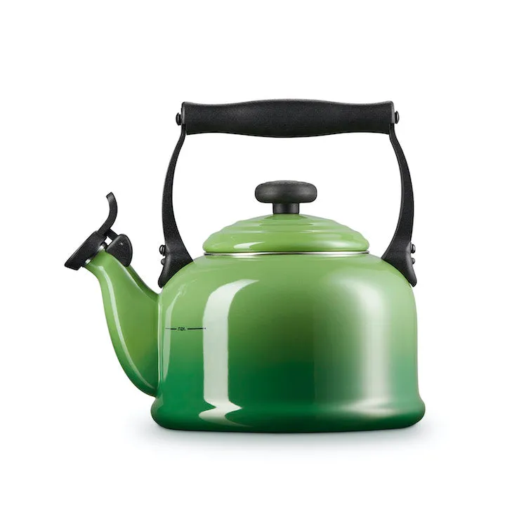 Le Creuset Traditional Kettle with Fixed Whistle 2.1L Bamboo