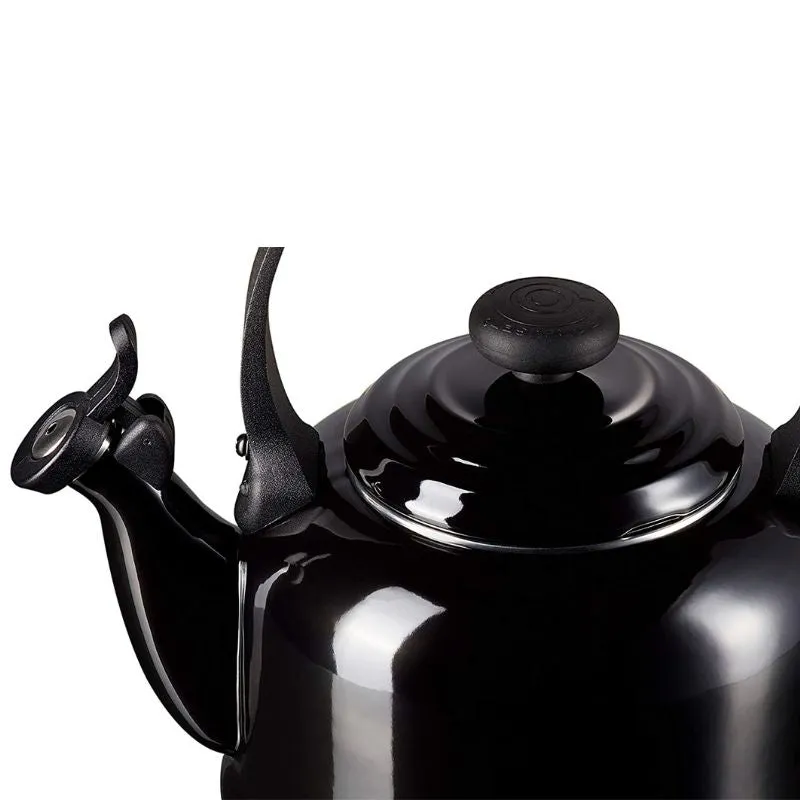 Le Creuset Traditional Kettle with Fixed Whistle 2.1L Black