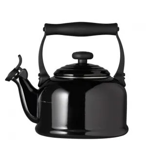 Le Creuset Traditional Kettle