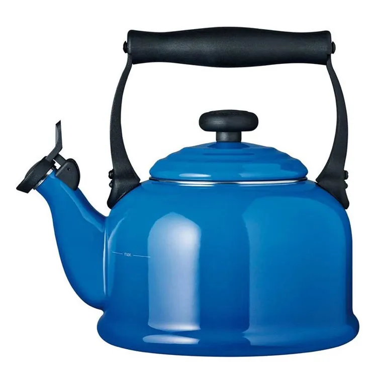 Le Creuset Traditional Kettle