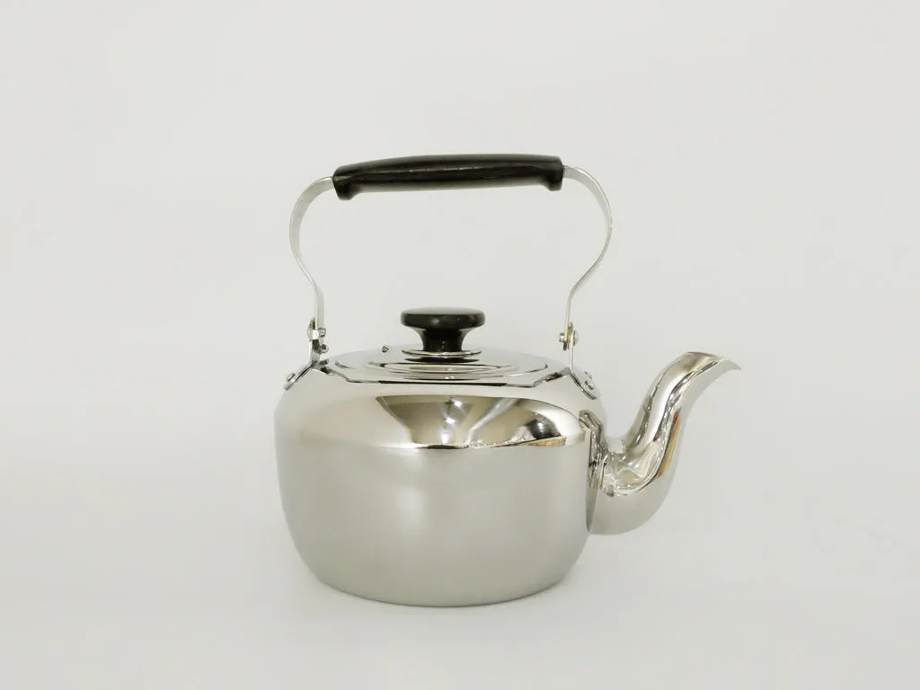 Stainless Steel Kettle 2L by Gyokkodo